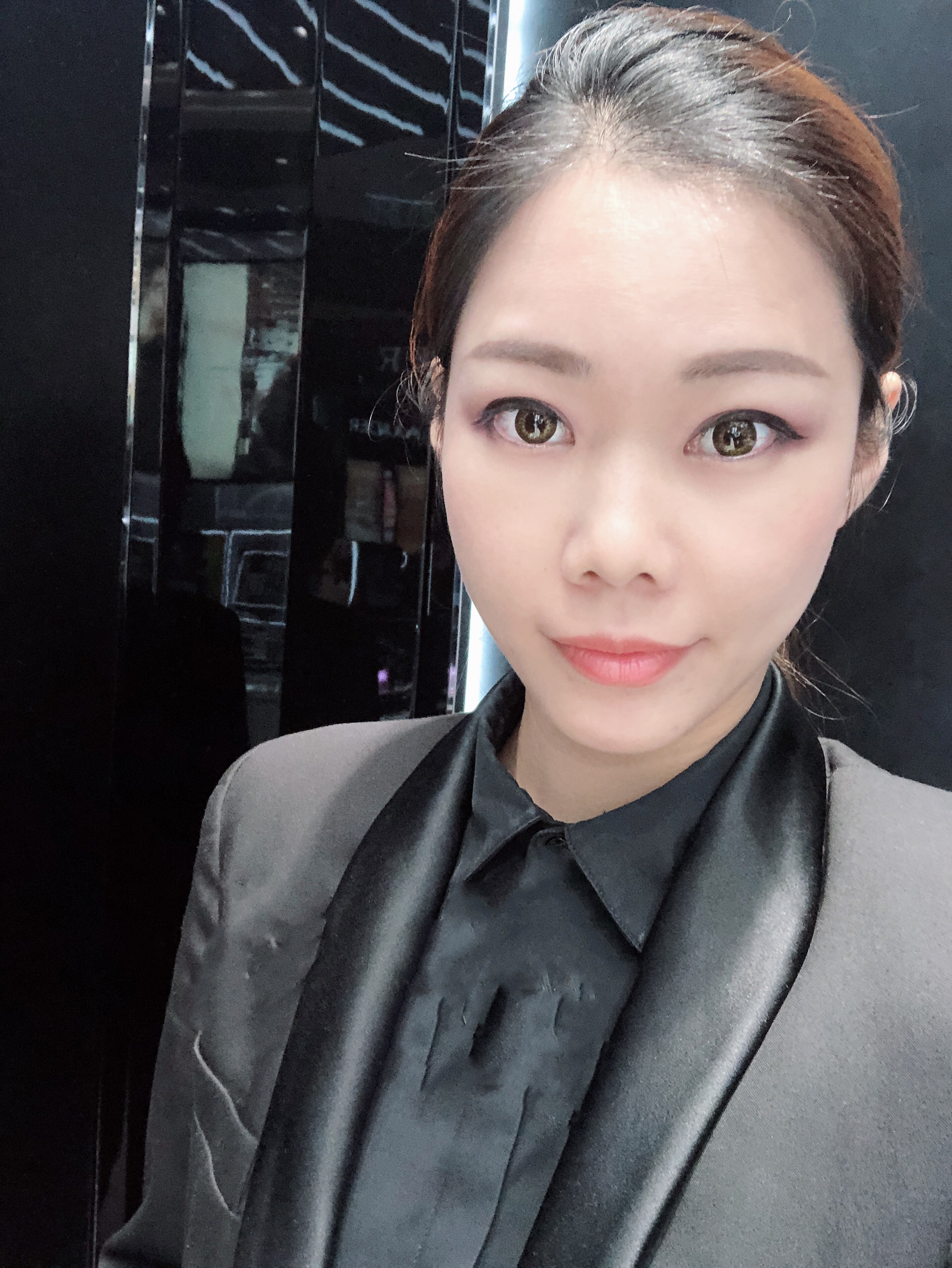 化妝師排行榜: Olee Chan
